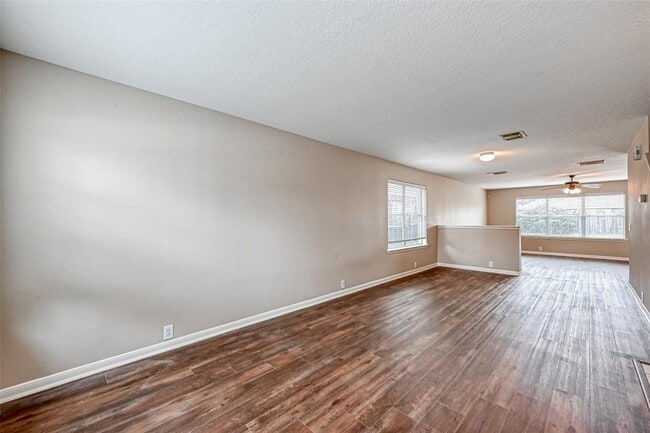 Building Photo - 11918 Solon Springs Dr