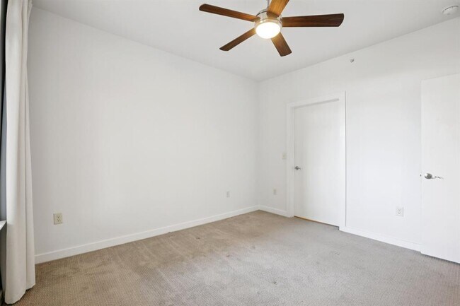 Building Photo - 1900 Barton Springs Rd