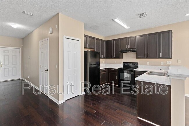 Building Photo - 8618 Ribbon Falls Ln