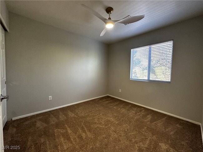 Building Photo - 2649 Heathrow St