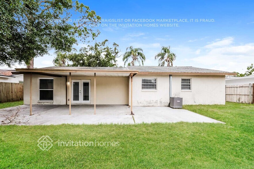 Building Photo - 7513 Meadow Dr