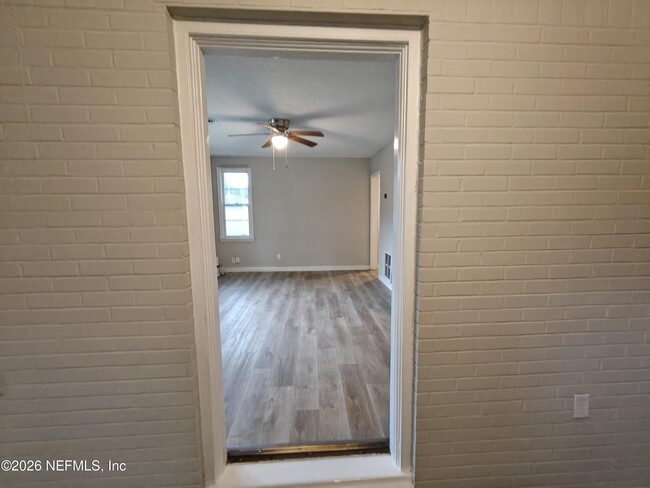 Building Photo - 1447 Lawrence Pl