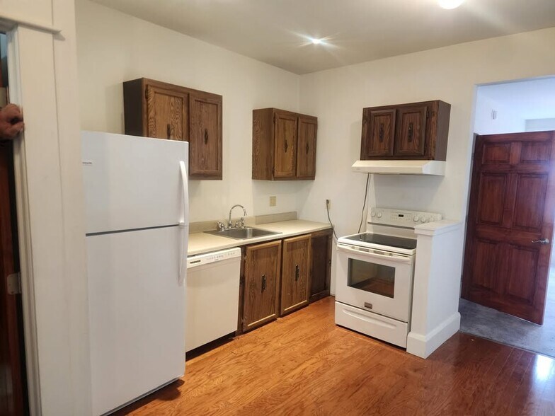 Building Photo - 2207 Market St