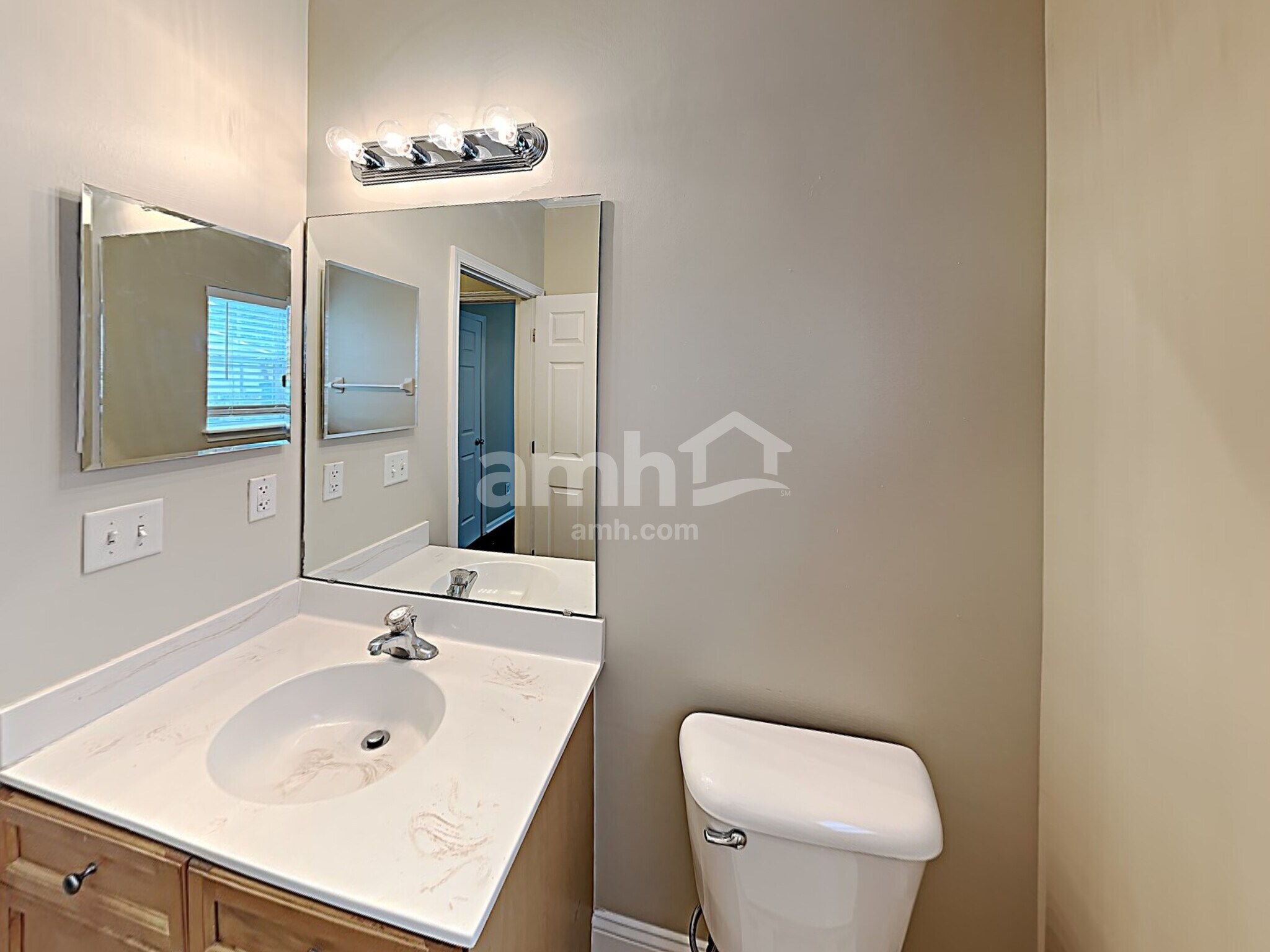 Building Photo - 6251 Devonhurst Dr