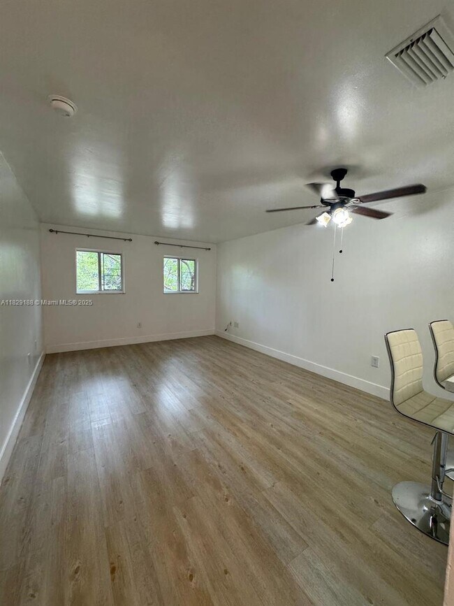 Building Photo - 13810 SW 112th St