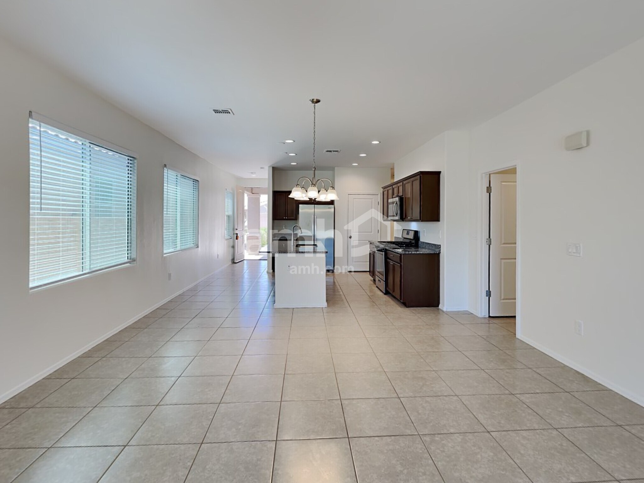 Building Photo - 7501 S Via Rancho La Costa