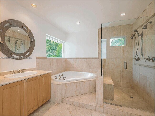 Building Photo - 4000 Alhambra Cir