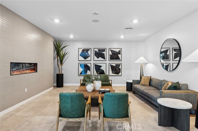 Building Photo - 2713 Rivington