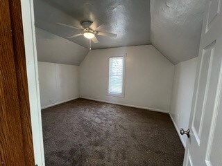 Building Photo - 422 Hannah Ave