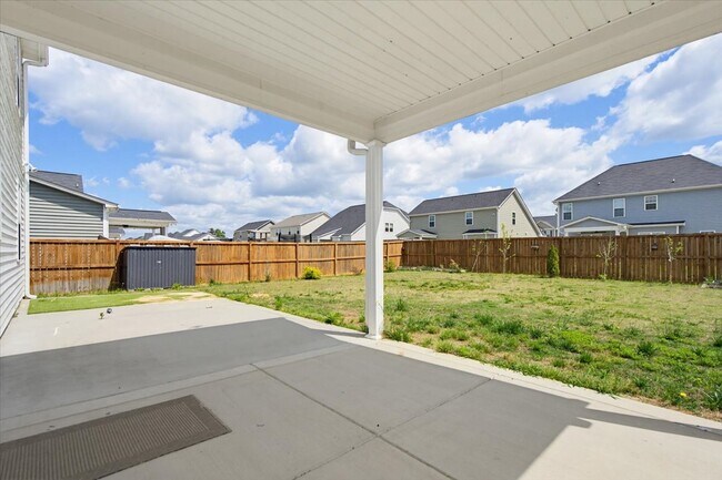 Building Photo - 1717 Stackhouse Dr