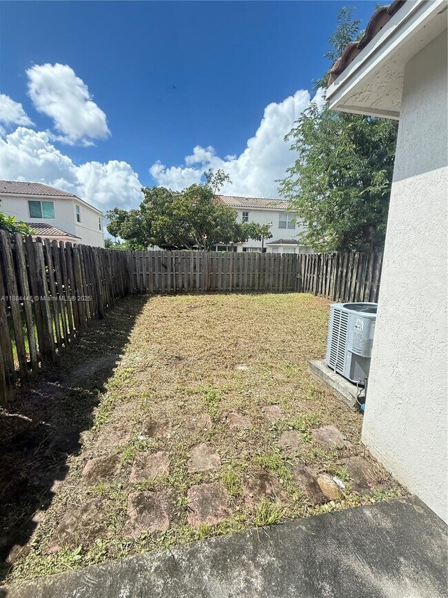 Building Photo - 24492 SW 110th Ave