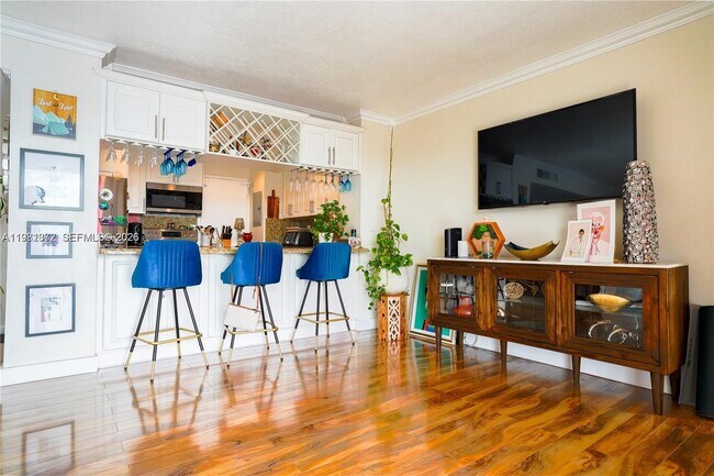 Building Photo - 11111 Biscayne Blvd