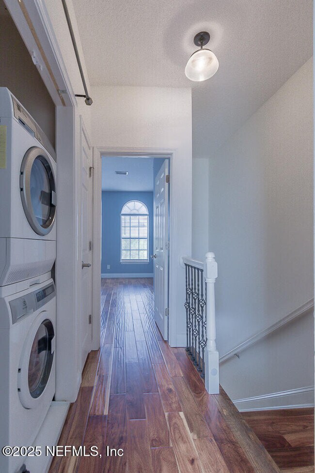 Building Photo - 4422 Capital Dome Dr