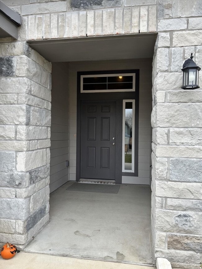 Building Photo - 6208 Rockford Dr