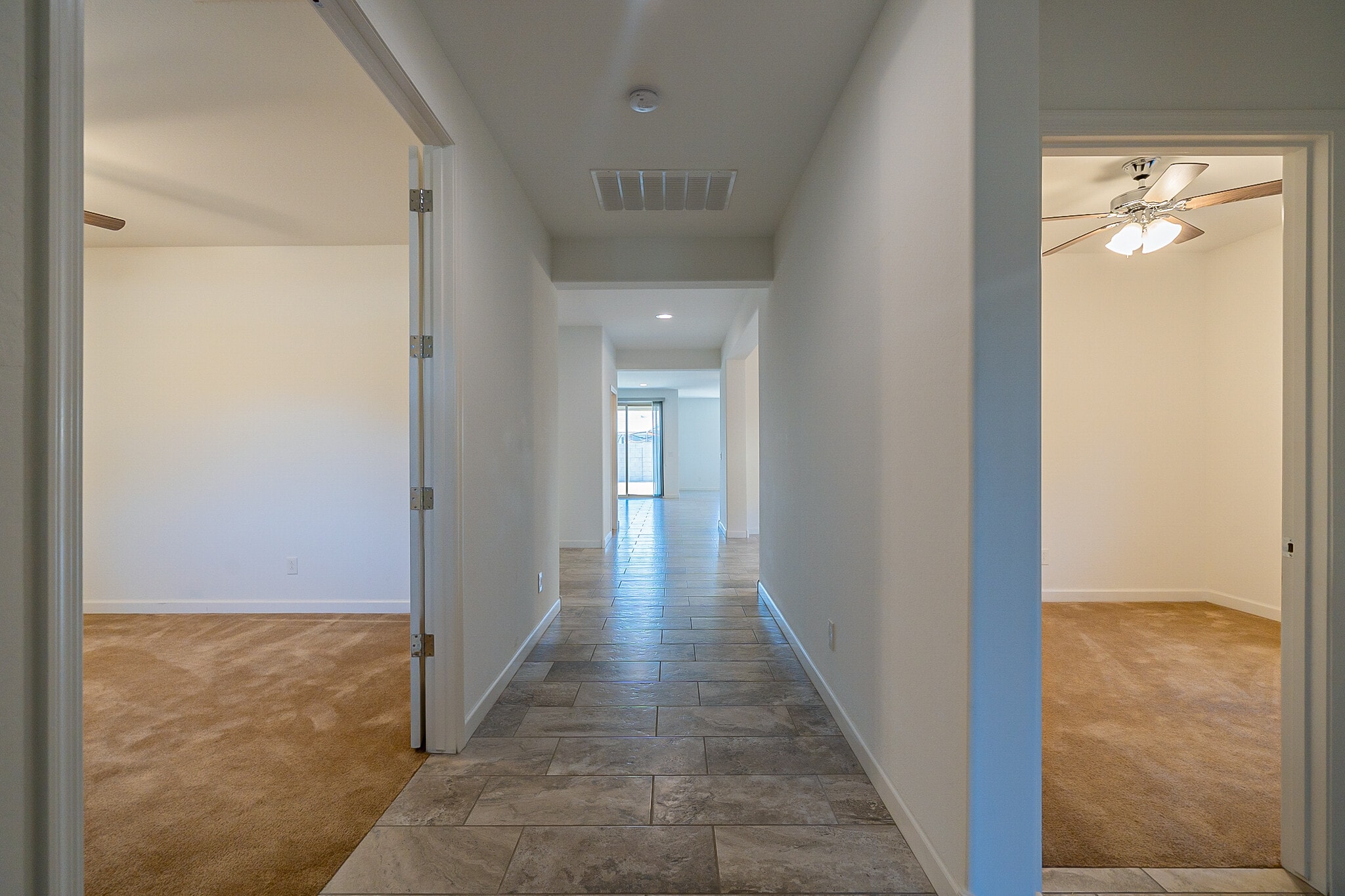 Building Photo - 15877 W Mauna Loa Ln