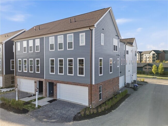 Building Photo - 227 Oliver Wy