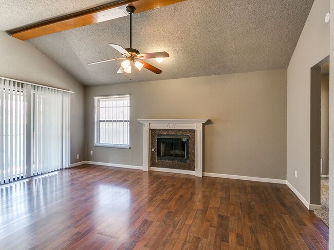 Building Photo - 3 Bed/2 Bath Home in Midwest City