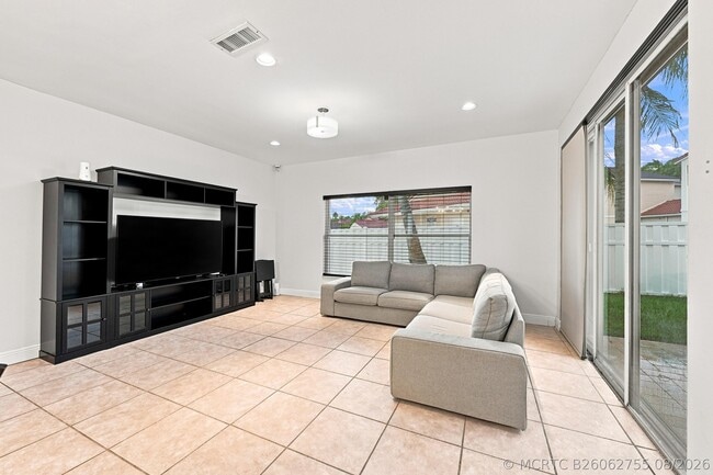 Building Photo - 1115 SW 180th Terrace