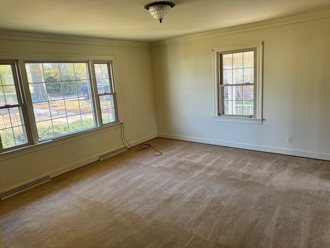 Building Photo - 204 Tidewater St