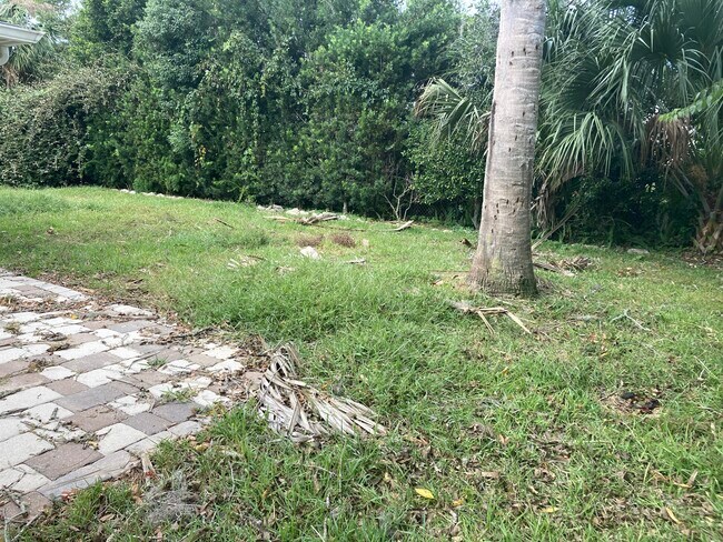 Building Photo - 22 Oakmont Cir