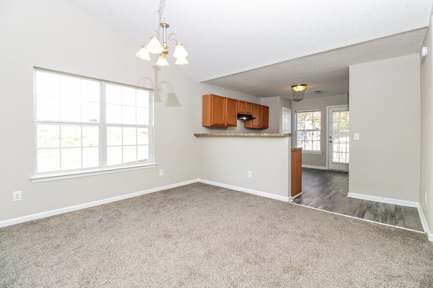 Building Photo - 406 Wincrest Ln