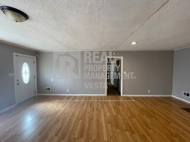 Building Photo - 2258 Silver Pines Ct