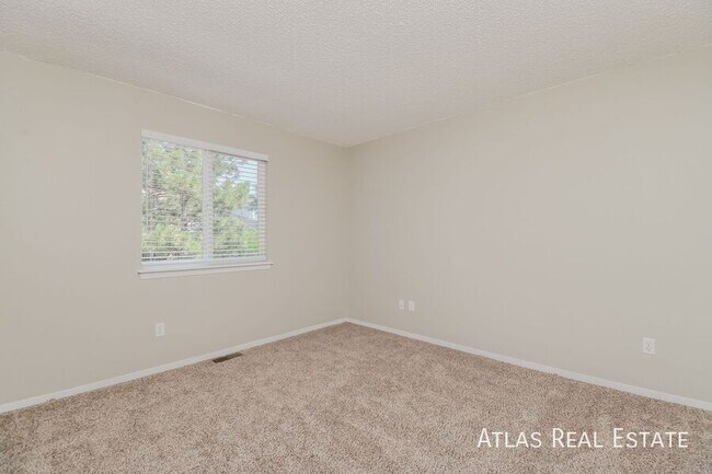 Building Photo - 6140 Jaffee Ct