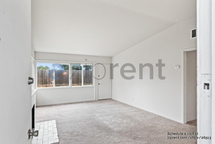 Building Photo - 2802 Georgetown St