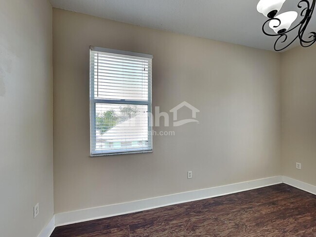 Building Photo - 6405 Oyster Island Cove