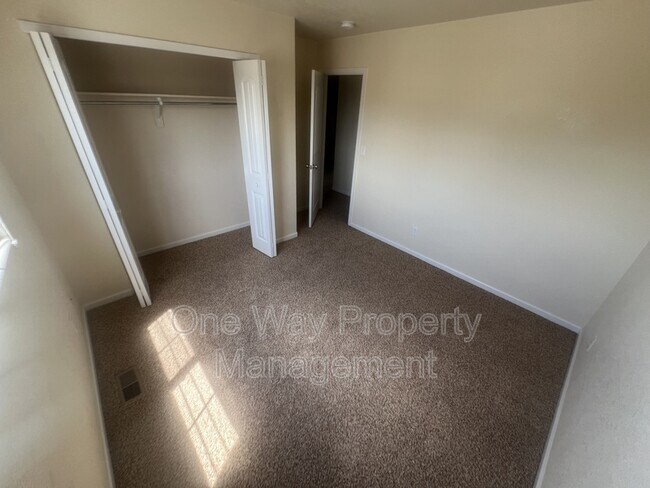 Building Photo - 3320 Barbera St
