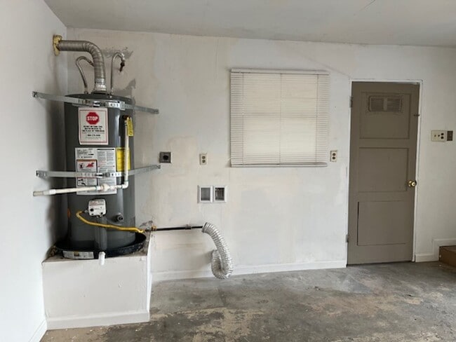 Building Photo - 2512 Edwards Ave