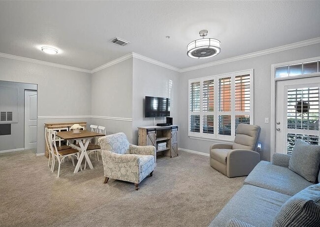 Building Photo - 5000 Culbreath Key Way