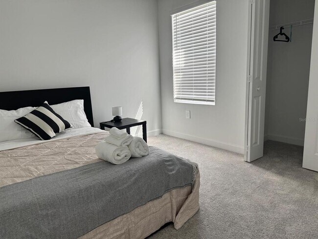 Building Photo - 7111 E Pine Pkwy