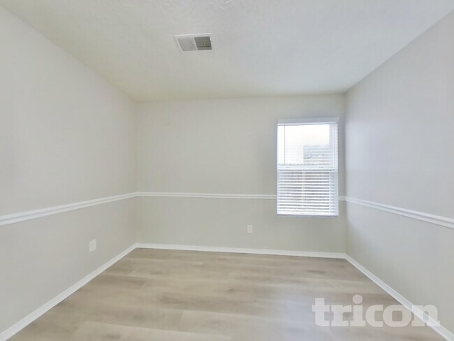 Building Photo - 5006 Hancock Cir