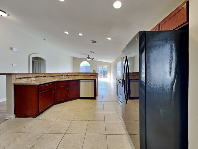 Building Photo - 4921 Sapphire Light St