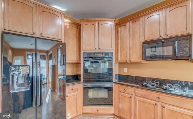 Building Photo - 109 Quail Ct