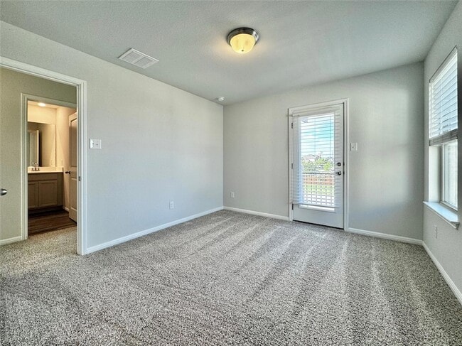 Building Photo - 5701 Pleasanton Pkwy