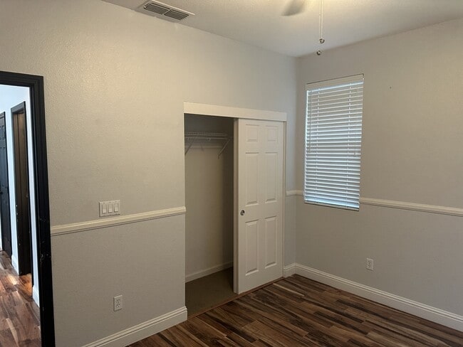 Building Photo - 3904 Purple Finch Ln