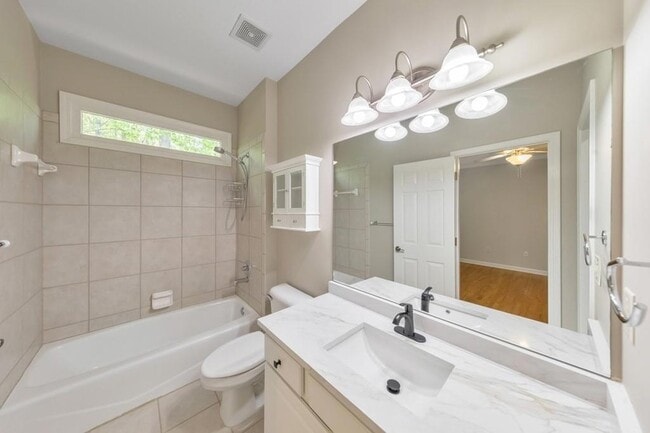 Building Photo - 11180 W Rd