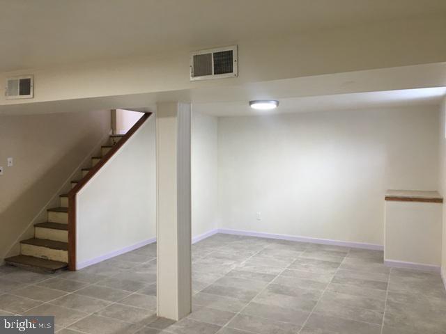 Building Photo - 21 Ridge Dr