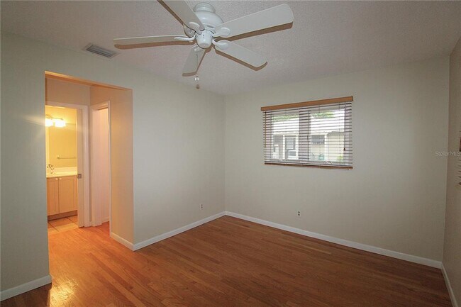 Building Photo - 6512 Bowline Dr