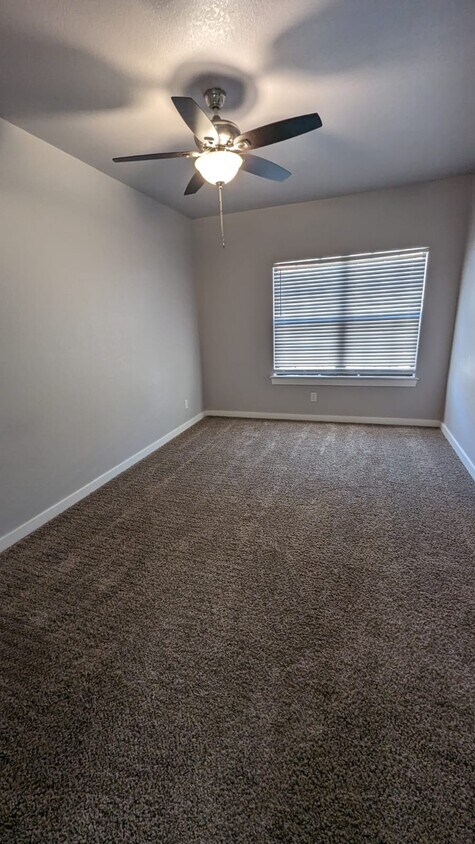 Building Photo - 6160 Eckhert Rd