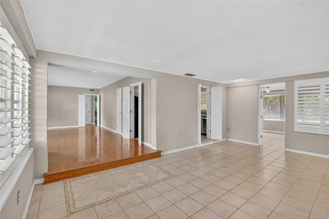 Building Photo - 3107 S Emerson St