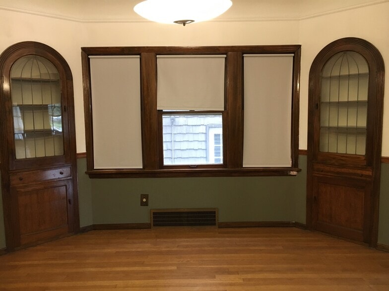 Building Photo - 2264 Northland Ave