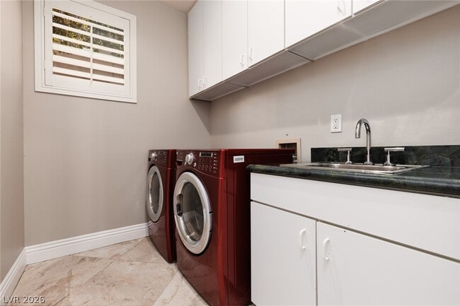 Building Photo - 2451 Hollow Rock Ct