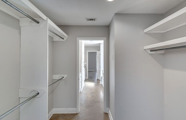 Building Photo - Beautiful New 3 Bed 2 Bath Home in Greenfield Station!