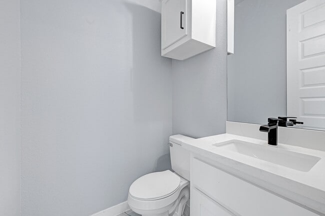 Building Photo - 90 Burress St