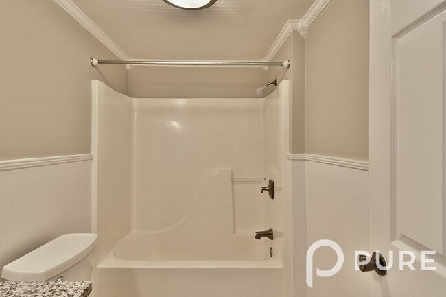 Building Photo - 5674 Duncan Rd