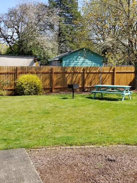 Building Photo - 360 Columbia St NE