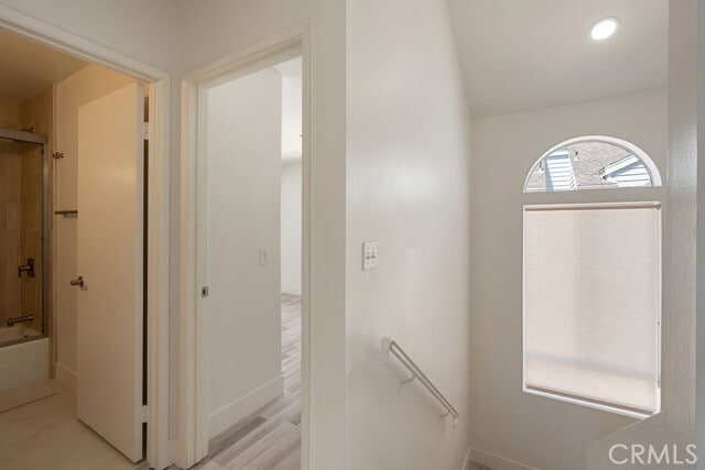 Building Photo - 260 Victoria St